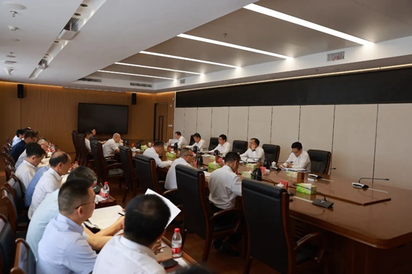 福州新区传达学习省委、市委主要领导讲话精神 研究新区贯彻意见_新区工作动态_福州新区管理委员会